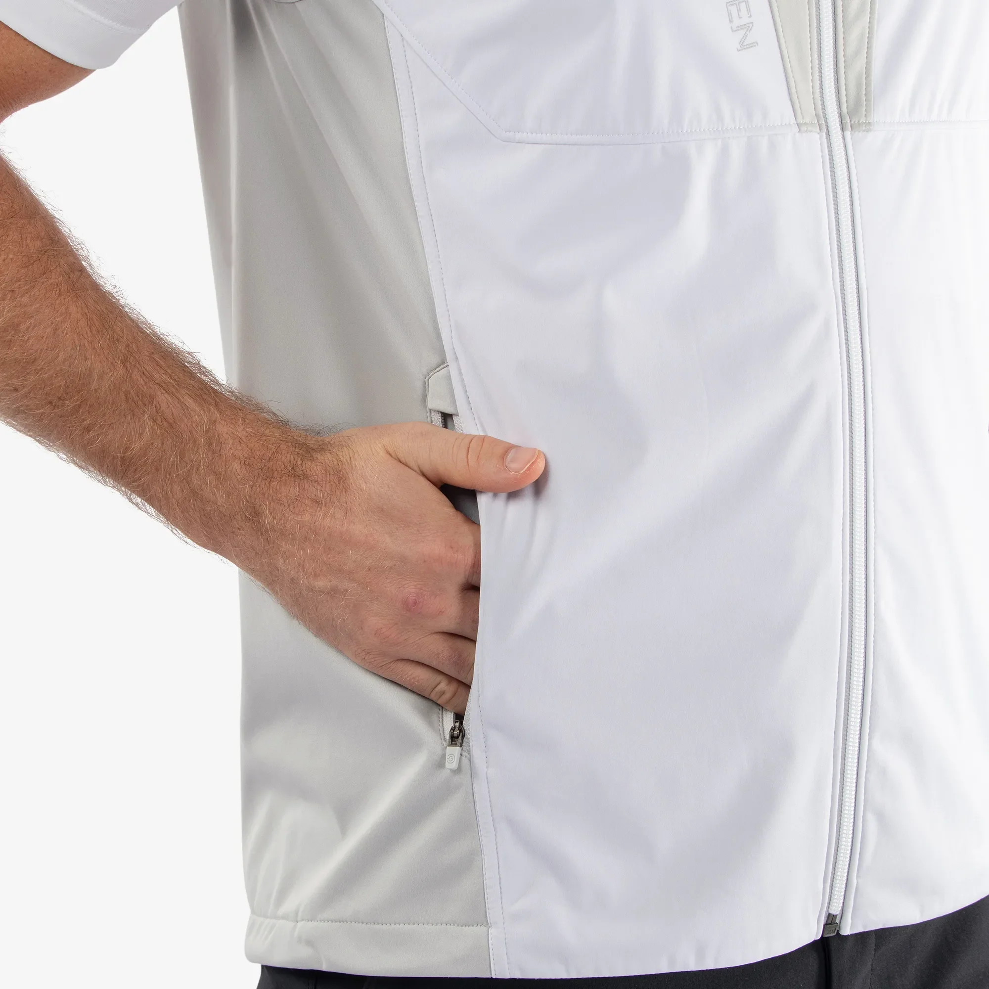 Lathan - Windproof and water repellent golf vest - Image 5