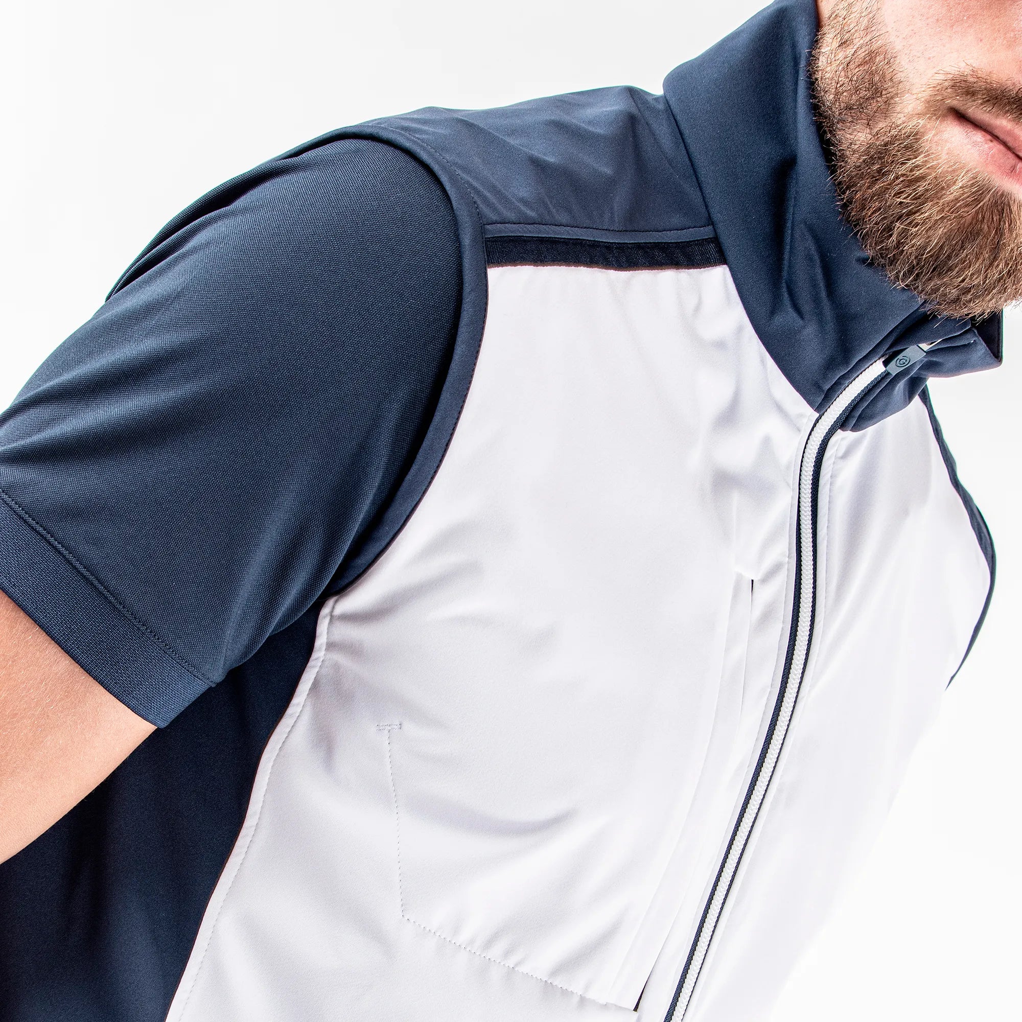 Lion - Windproof and water repellent golf vest - Image 4